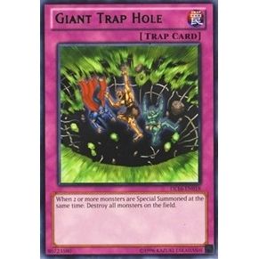 Image for Giant Trap Hole (Green) (DL16-EN017) (DL) - YuGiOh